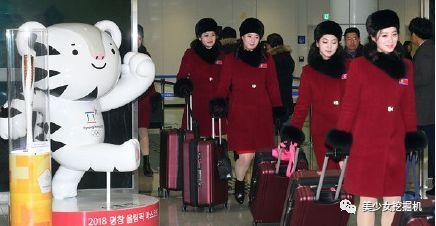 拉拉队员吃瓜,一场欢乐的夏日盛宴